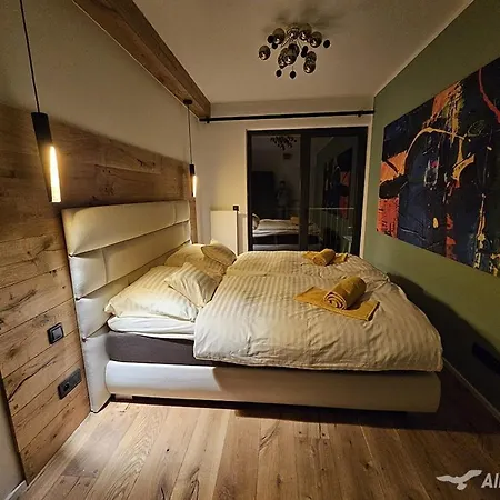 Design 1 - By Alkatravel, Ski&bike
